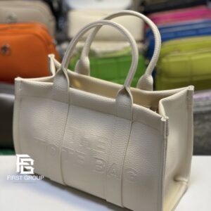Кожена дамска чанта The Tote Bag - кремаво